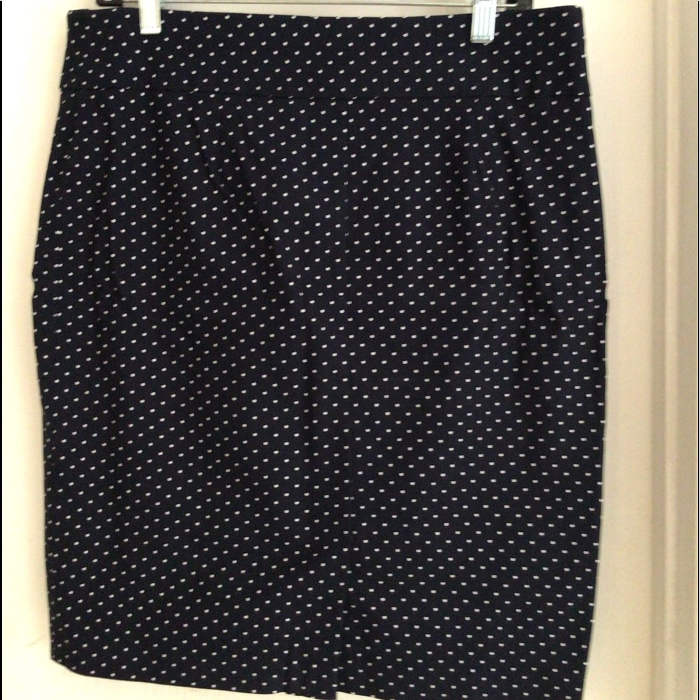 Skirt - Picture 2 of 4